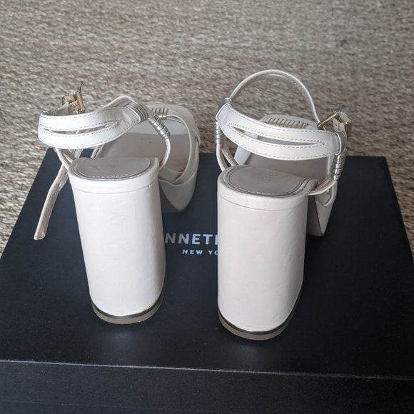 Dolly Ankle Strap Platform Block Heel Sandal - Picture 4 of 8